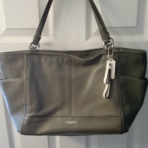 Coach Tote - Picture 1 of 9
